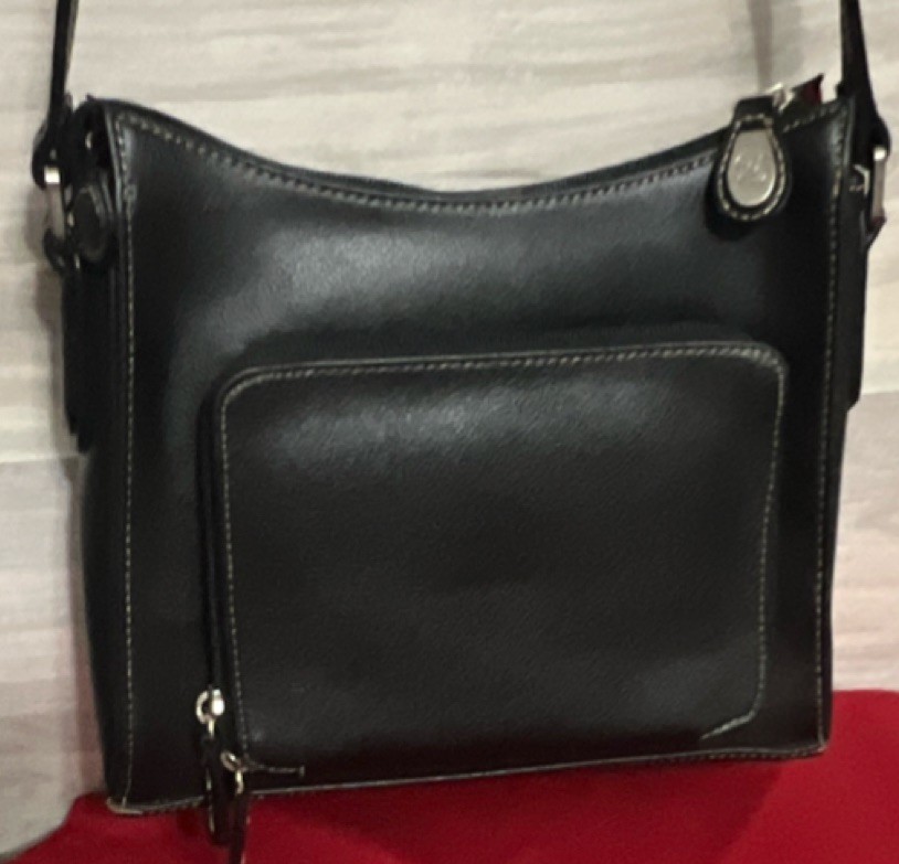 Liz Claiborne Black Shoulder Bag Contrast Stitching Logo Plate Red Lining Women