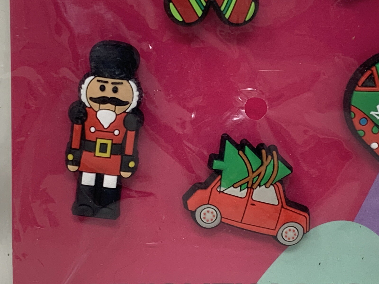 Crocs Jibbitz Red And Green Ornament Holiday Christmas 5 Pack Charms