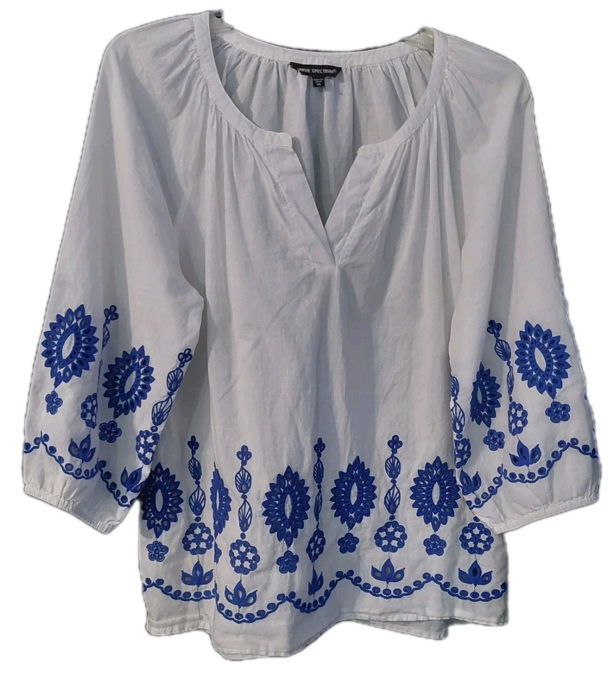 Unique Spectrum Womens Shirt Size Medium White Blue Embroidered Boho peasant