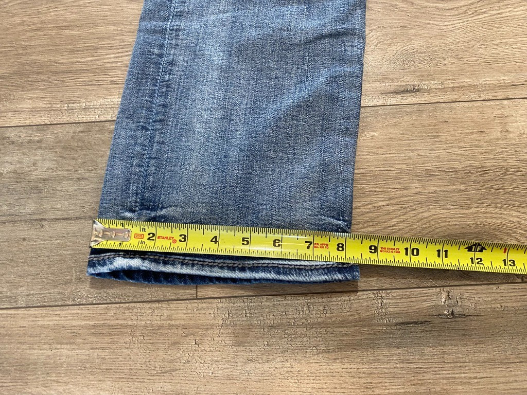 BKE Buckle HENRY Mens 33X32 Thick Stitch Blue Denim Jeans Whiskers Stretch