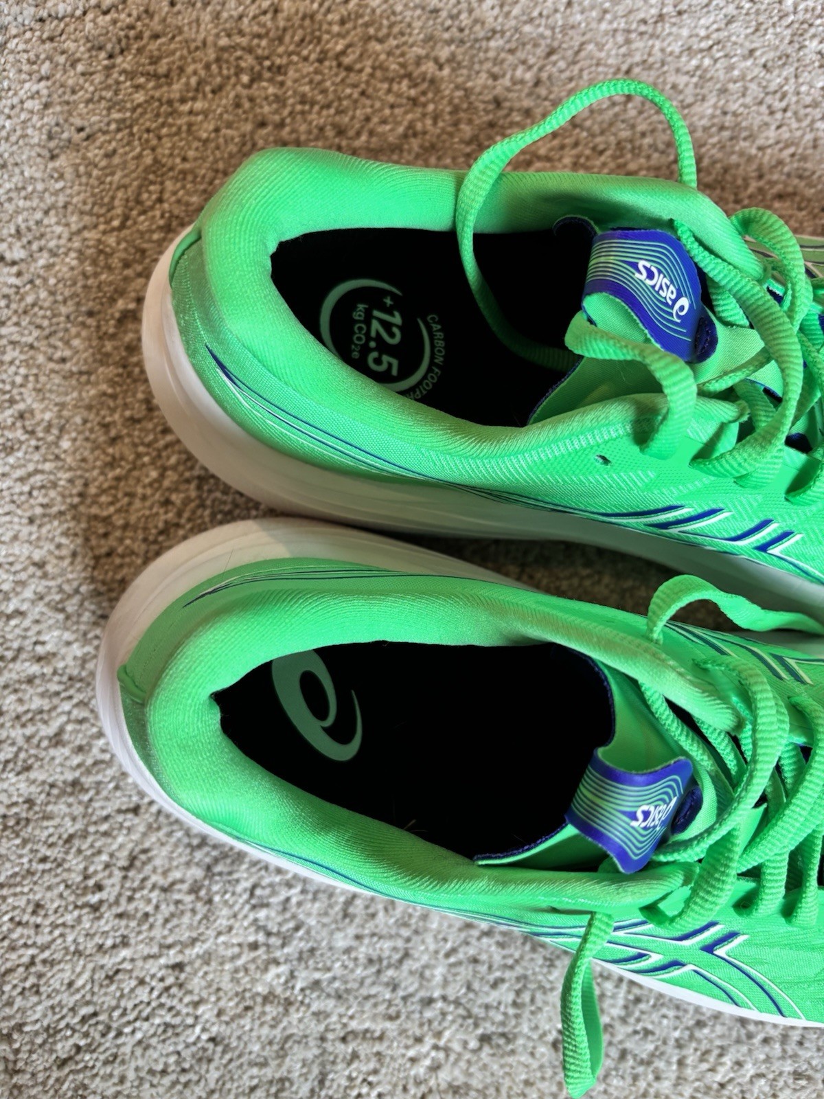 ASICS GT-2000 v14 Green Running Shoes Size 7.5 US Used Excellent Cond
