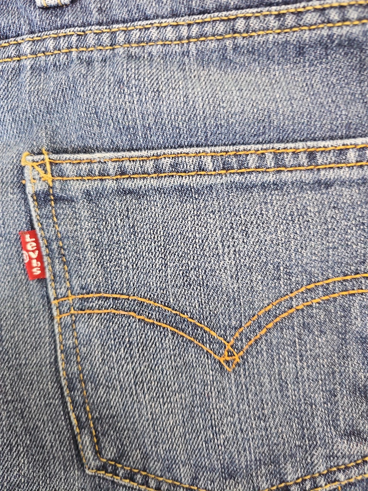 Levi’s Boys Zip Fly Button Closure Belt Loops Short 18 Reg Waist 29 Jeans Sports