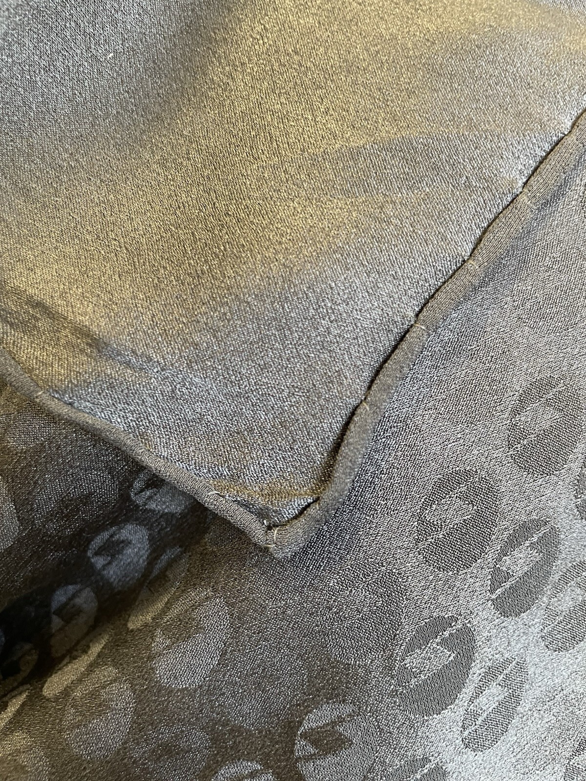 Y2#Zenith Gray Jacquard Logo Silk Scarf Polka Dot Pattern Made in Italy