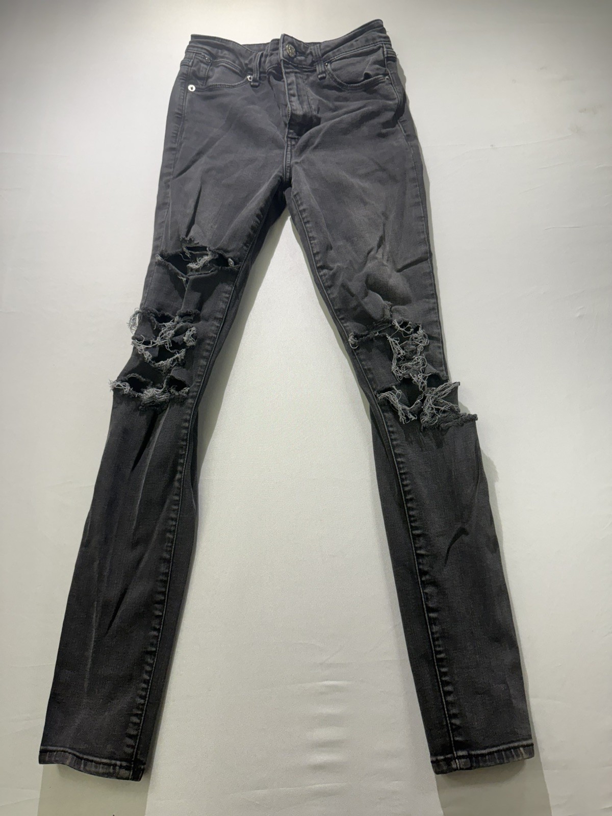 Abercrombie & Fitch Signature Collection High Rise Super Skinny Distress Size 25
