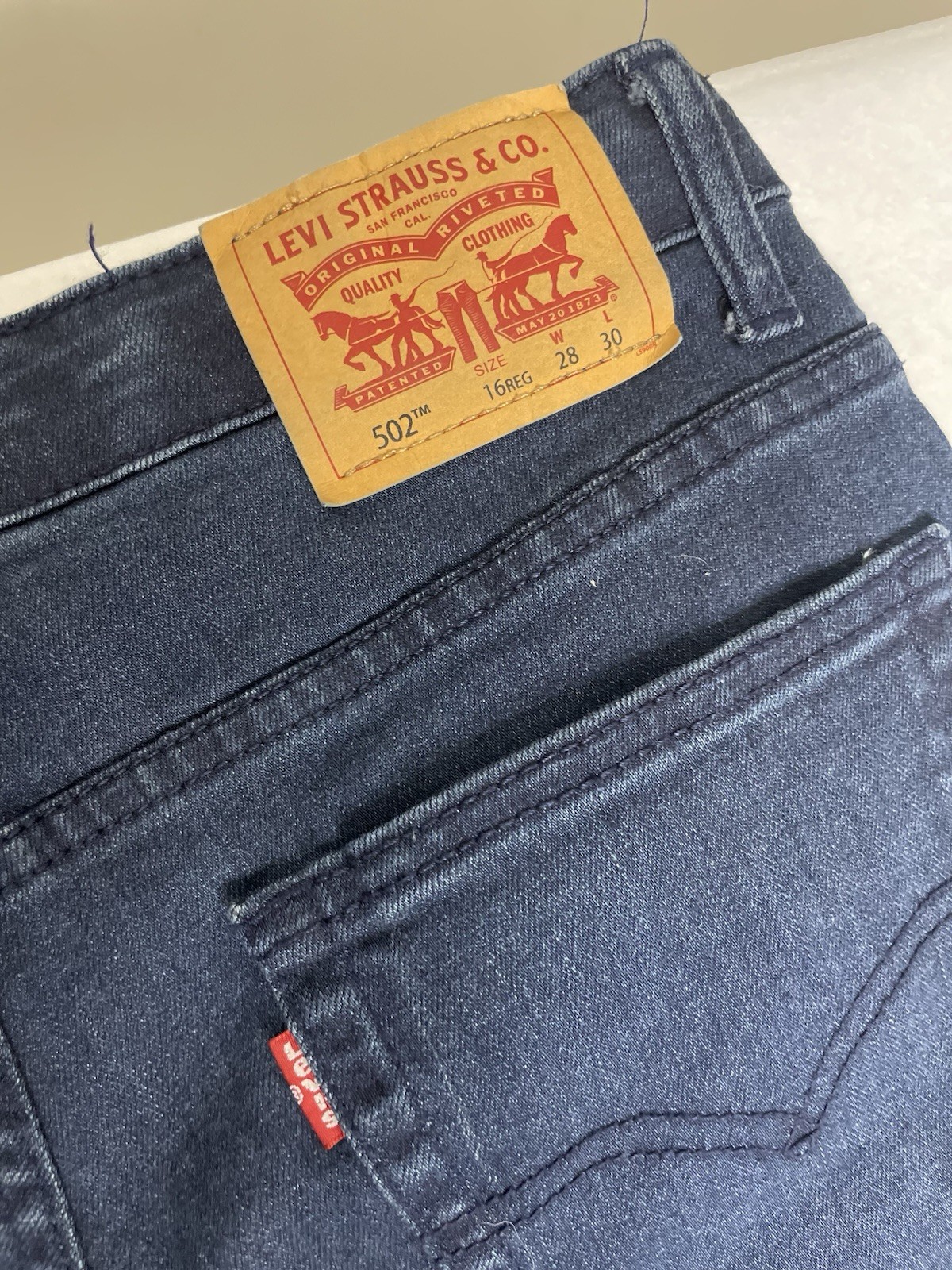 Boys Levi’s 502 Regular Tapered Jeans | Size 16 Reg (28 x 30) | Dark Wash
