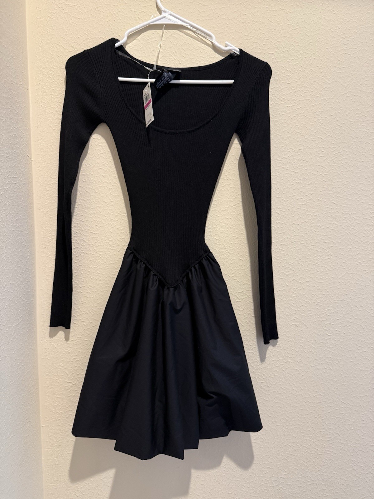 Rosie Harlow Black Ribbed Knit Mini Dress XXS Scoop Neck Long Sleeve Pullover