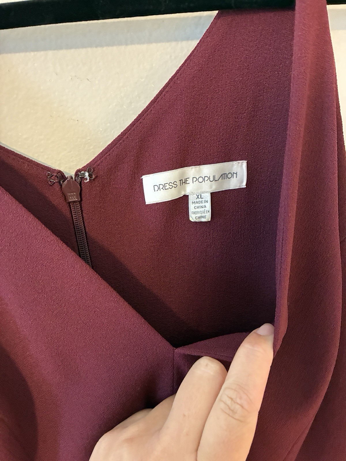 Dress the Population Burgundy V-Neck Sleeveless Pencil Midi Dress XL Zip