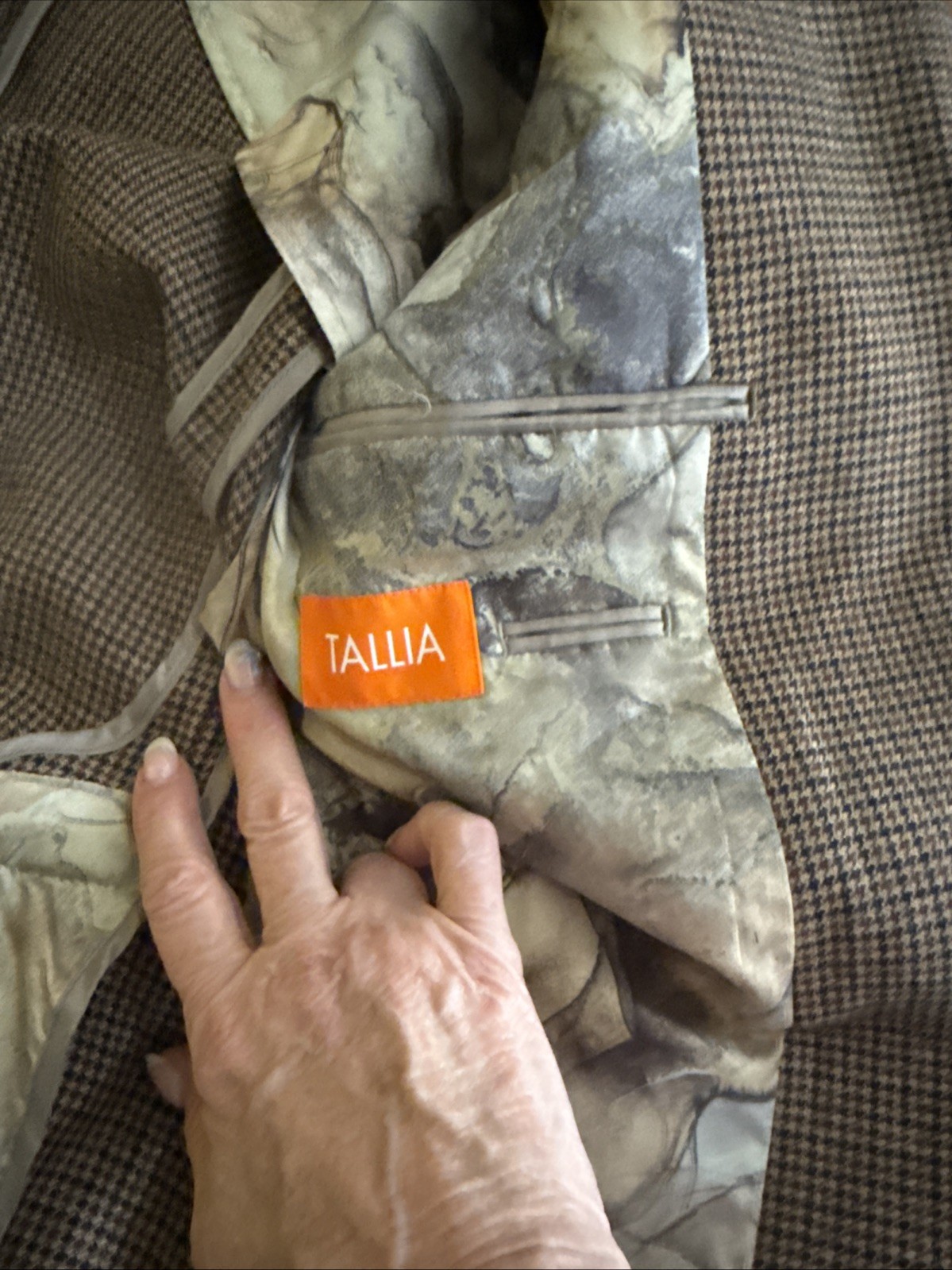 Tallia Men’s Slim-Fit Wool-Silk Herringbone Fall colors Sport Coat $295 36 Short