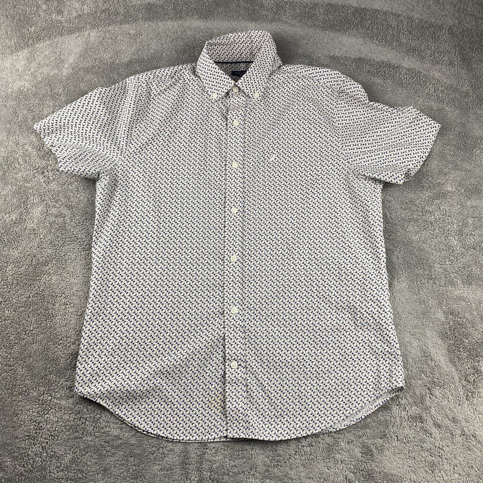 Nautica Slim Fit Shirt Mens M Blue White Striped Beach Button Down Short Sleeve