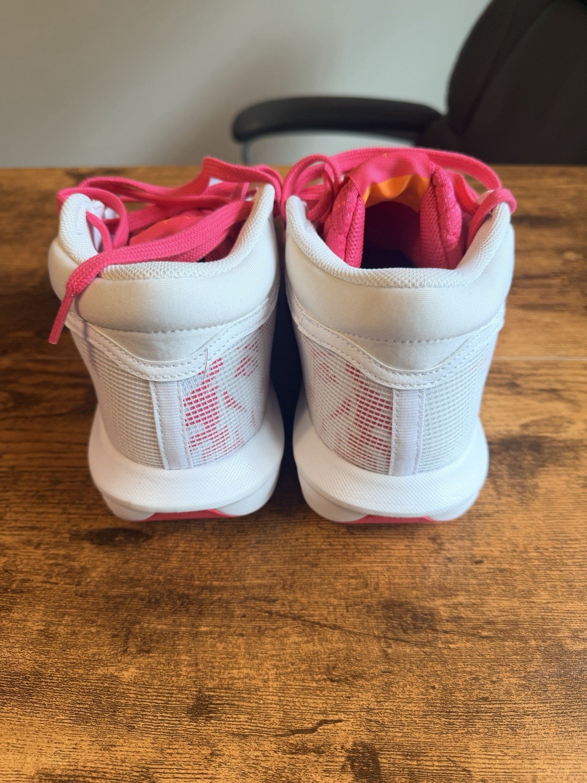 Nike LeBron Witness VIII Dunkin’ donuts No Lid Box 9M / 10.5W