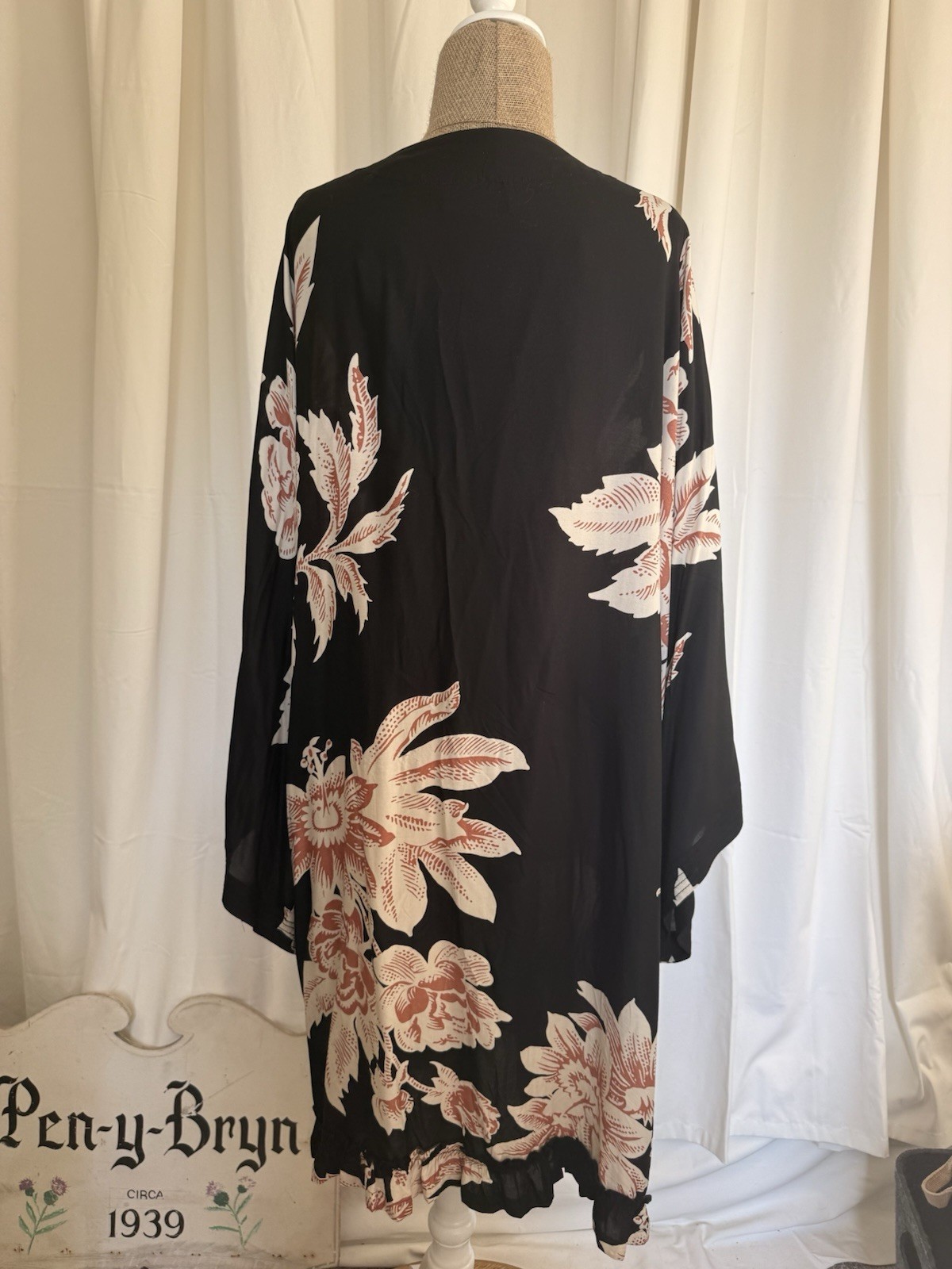 By Anthropologie Long Sleeve Duster Kimono Black+Pink Tropical Flower SZ 2X READ