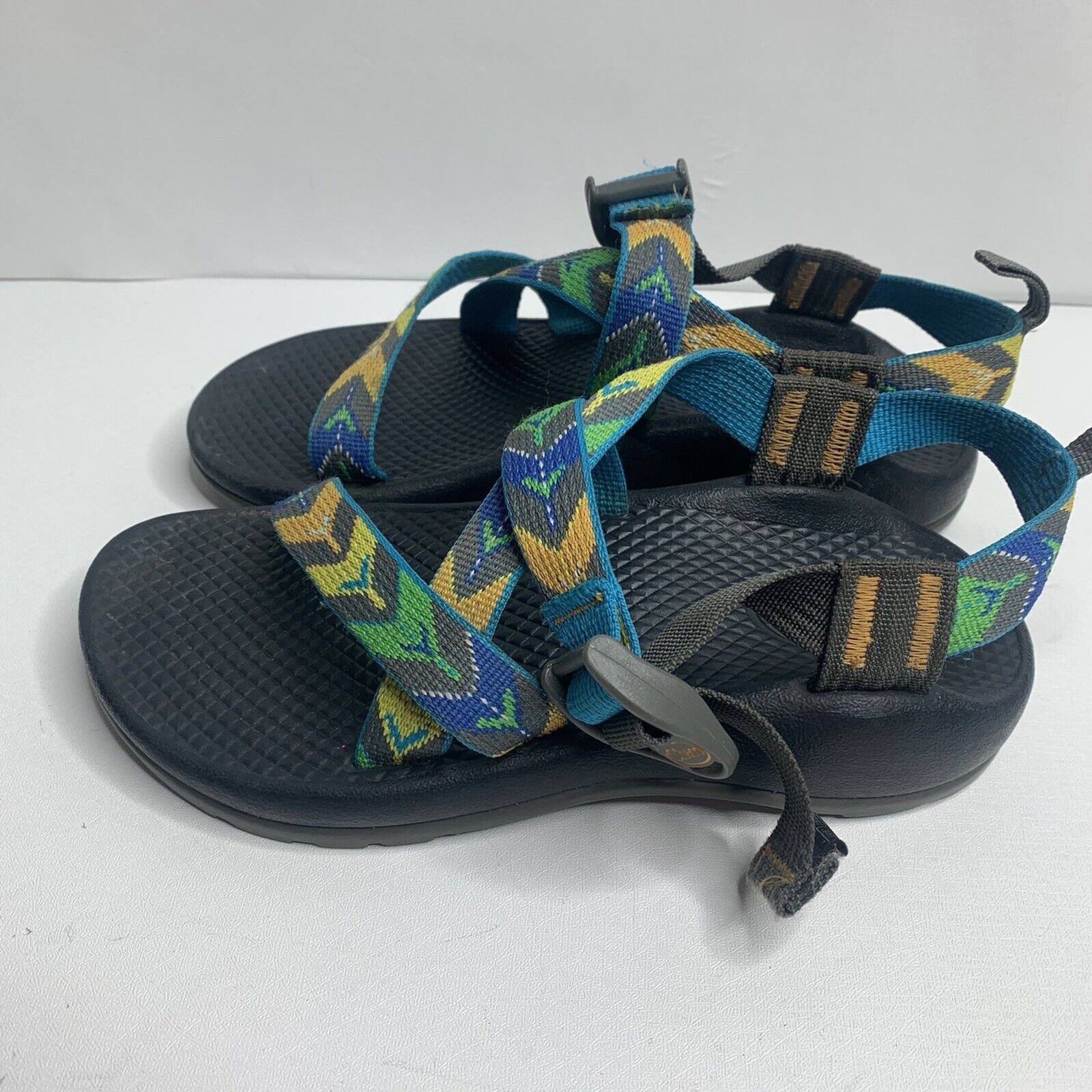 Chaco Z1 Arrowhead Performance Wear Hiking Sandals Boys size 2