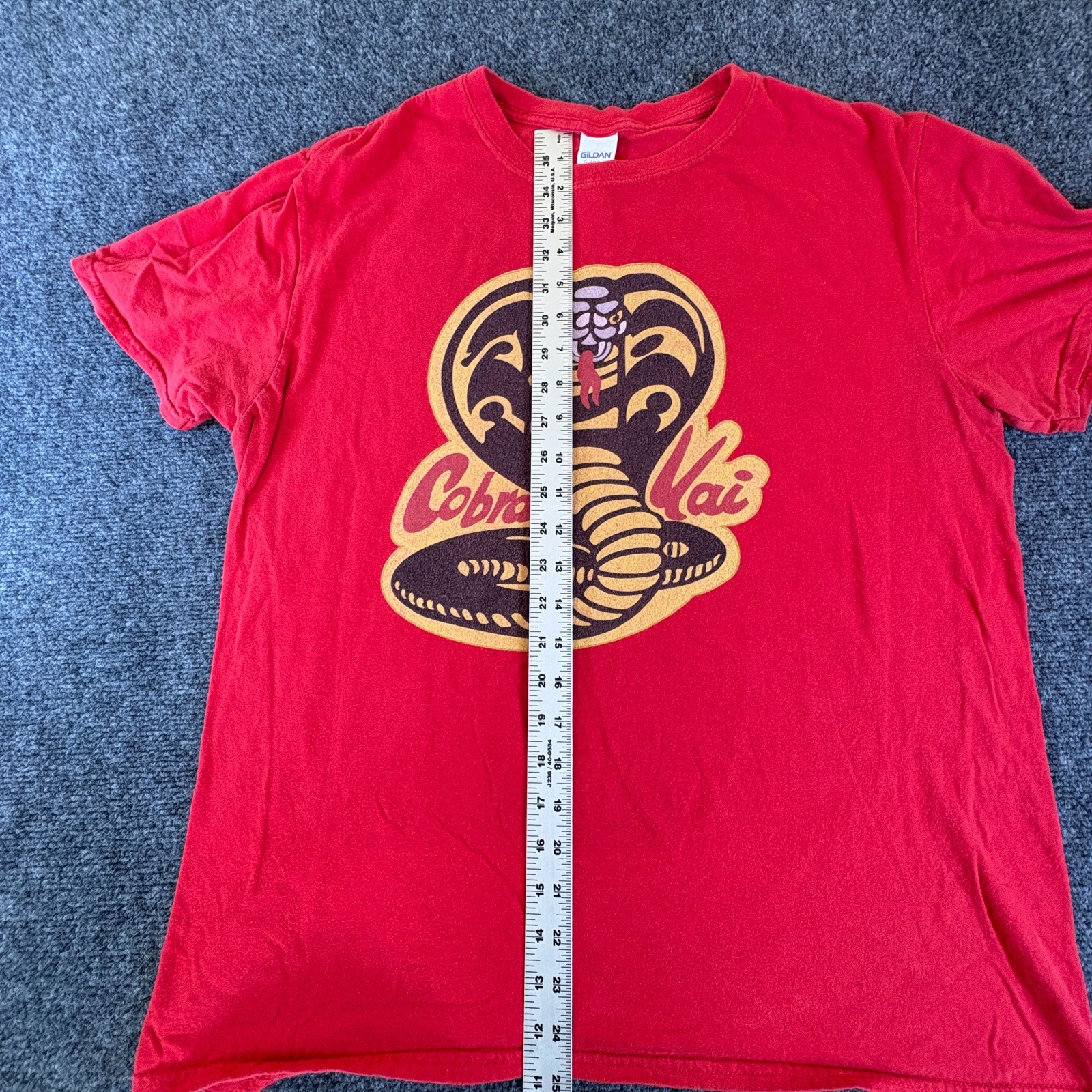 Gildan Softstyle Cobra Kai T-Shirt Mens Large Red Graphic Print Cotton Casual