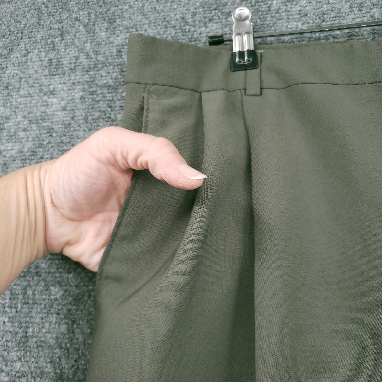 VINTAGE Levis Dress Pants 34×30 Green Travelers Trevira Pleated Straight Trouser
