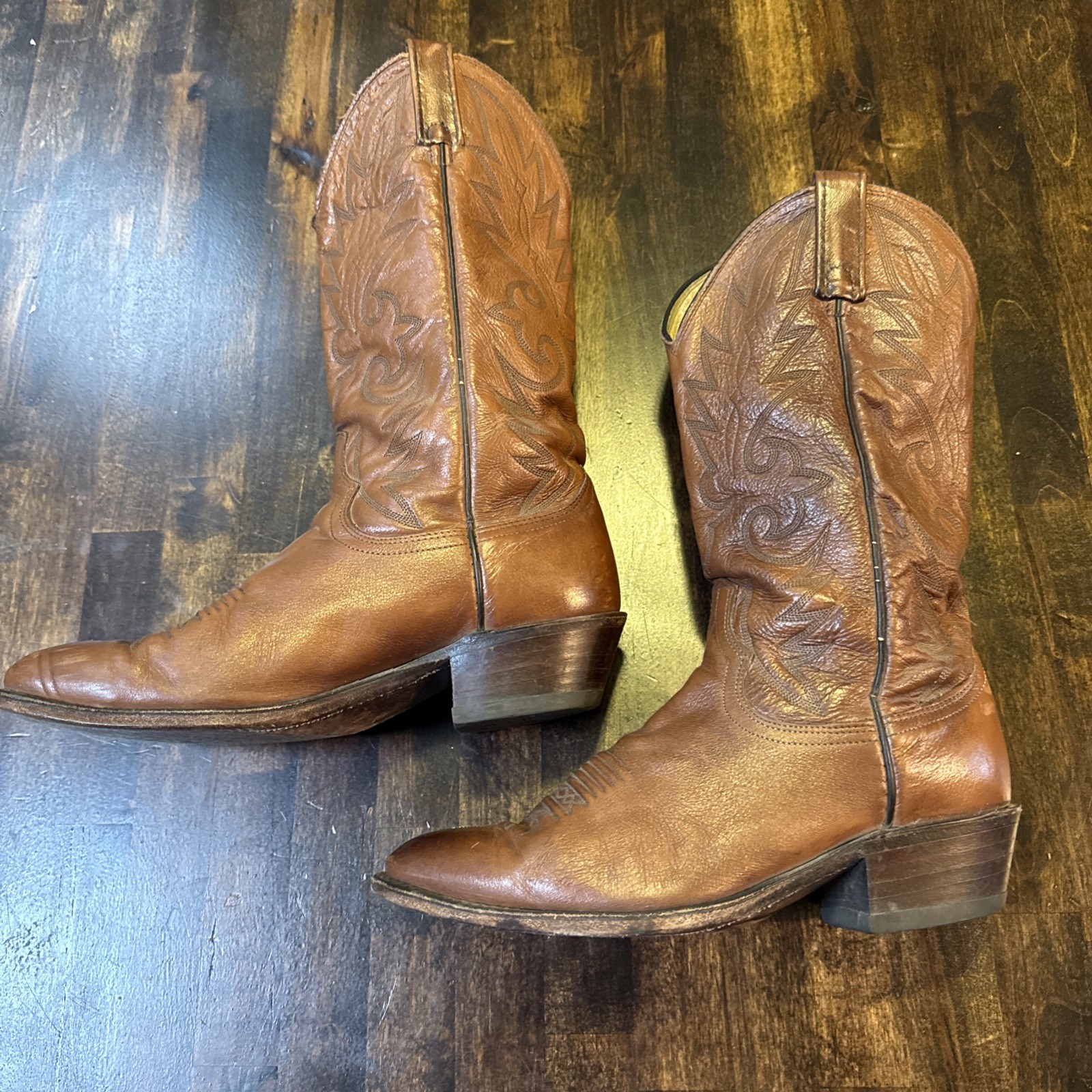 Dan Post men’s light brown cowboy boots size 8.5 EW