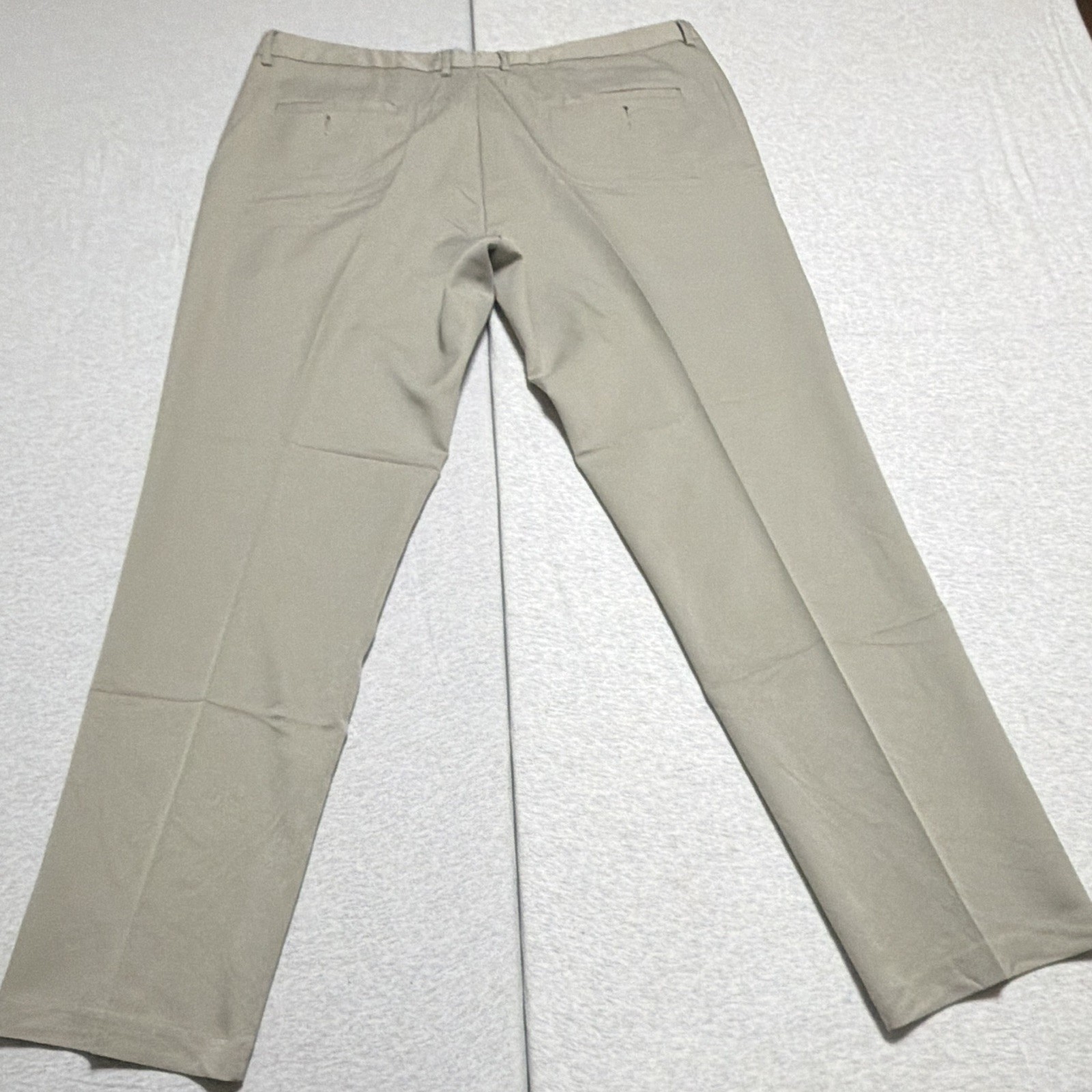 Reaction Kenneth Cole Men’s Beige Dress Pants Straight Leg Flat Front 38