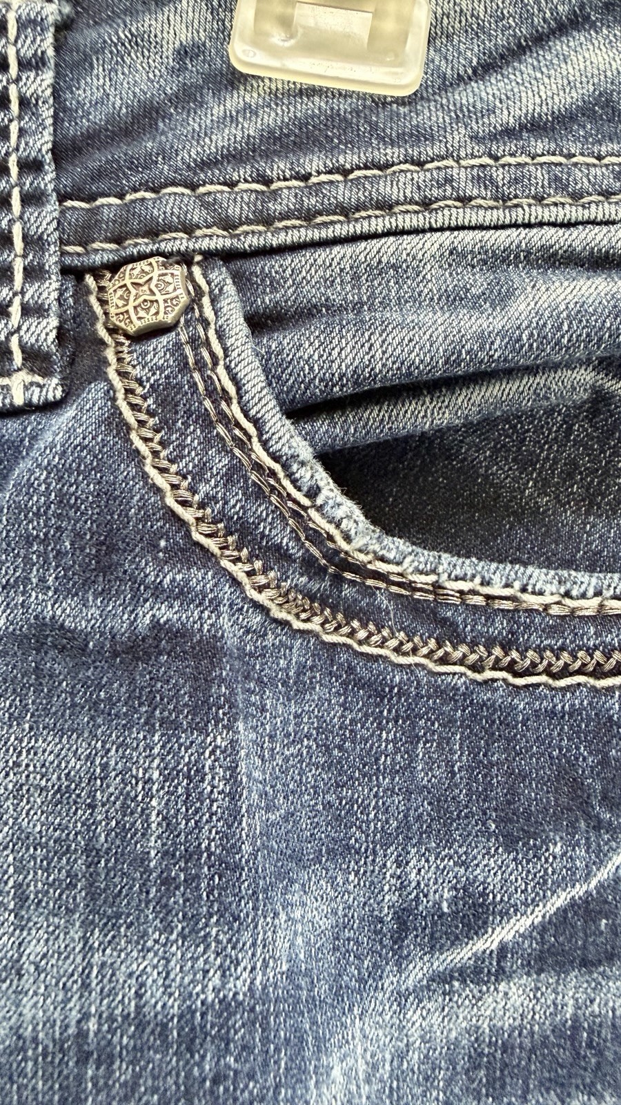 Silver Jeans Co. Suki Bootcut Mid Rise Medium Wash Stretch Denim Blue Jeans plus