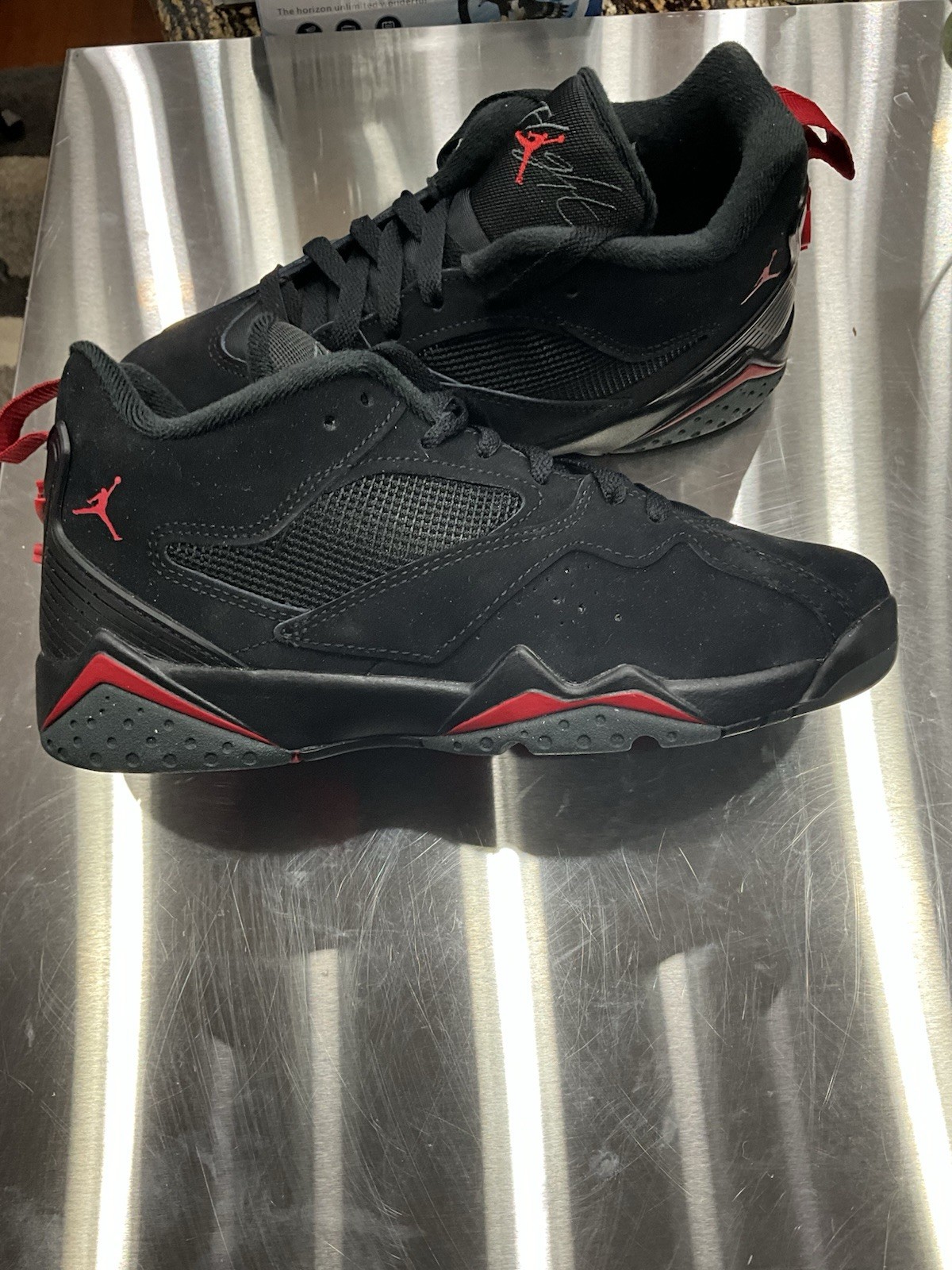 Jordan MVP 92 (GS) Black/Red 5.5Y Leather Basketball Sneakers HQ4427-006