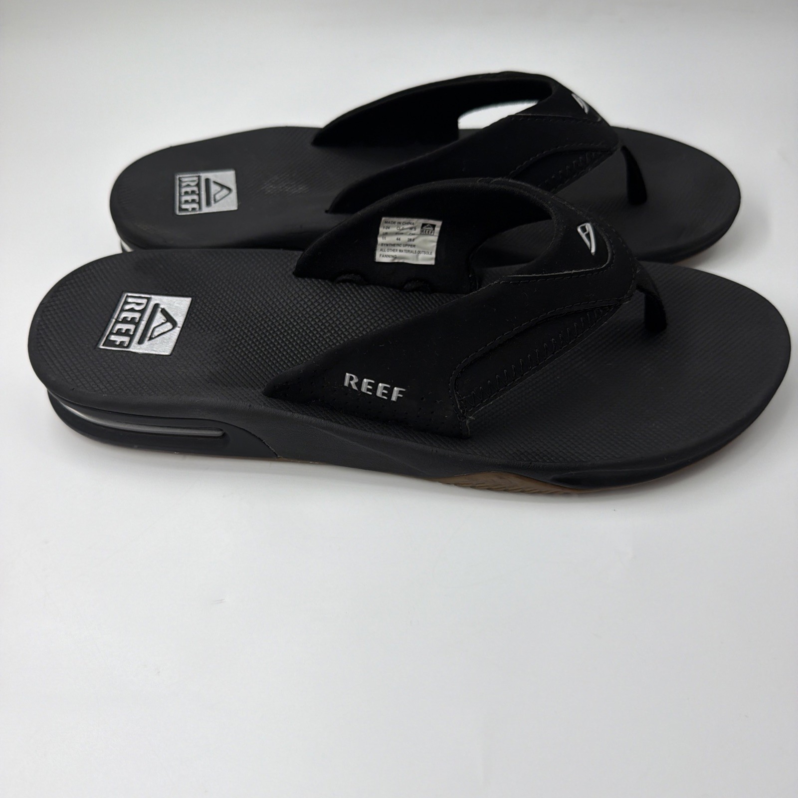 REEF Fanning Mens Flip Flop Sandals Size 11 Black Bottle Opener Arch Support