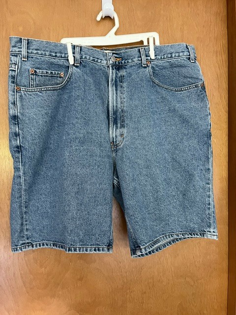 Gap 42″ x 8″ Easy Fit Stonewashed Denim Jean Shorts