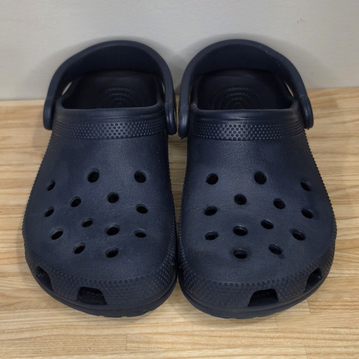 Crocs Classic Clog Men’s Navy Slip-On Sandal US 4 AU 6 Rubber Upper Strap