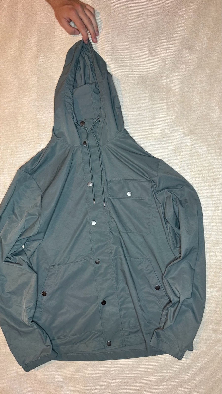 Vuori Men’s Lightweight Outdoor Trainer Shell Hooded Jacket
