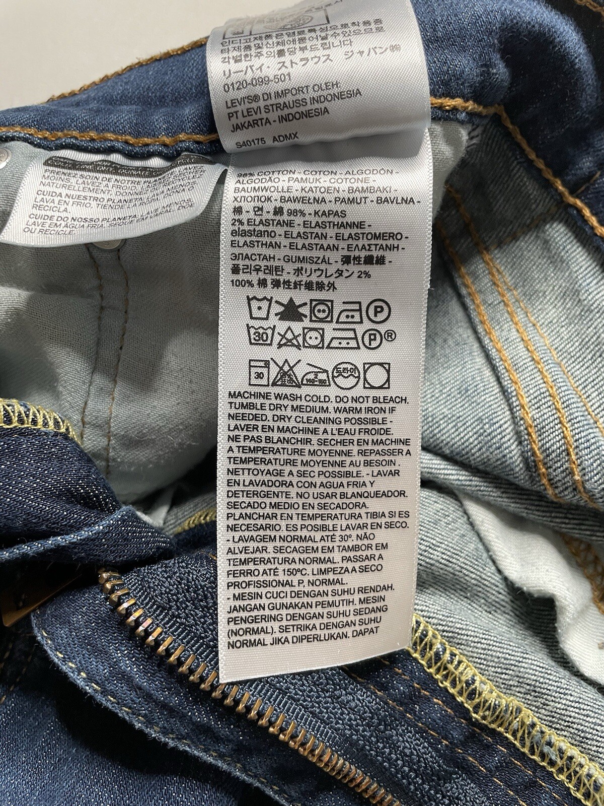 Vintage Wash Levi’s 513 Slim Straight Leg Denim Blue Jeans 30 x 31