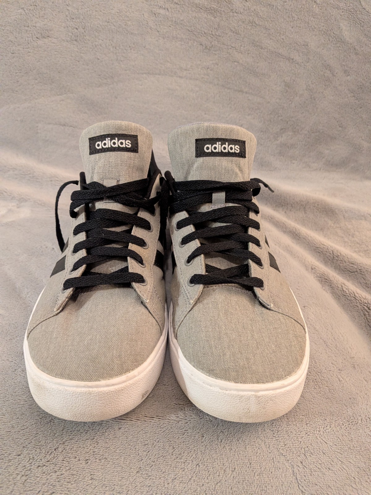 Adidas Men’s Size 13 Pace VS mid Light Gray/Black/White