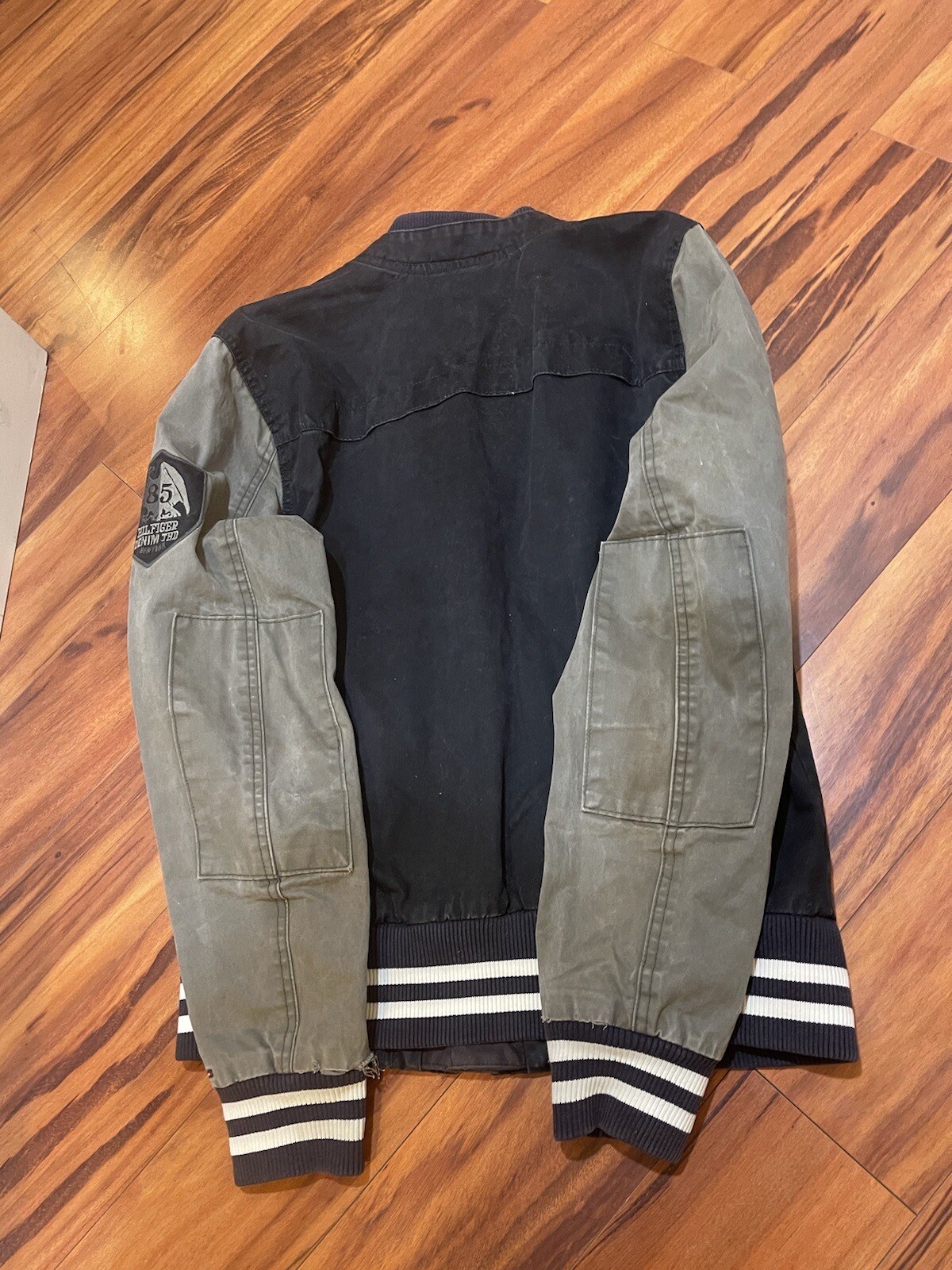 Tommy Hilfiger Vintage Denim Superior New York 1985 Jacket. Size Medium