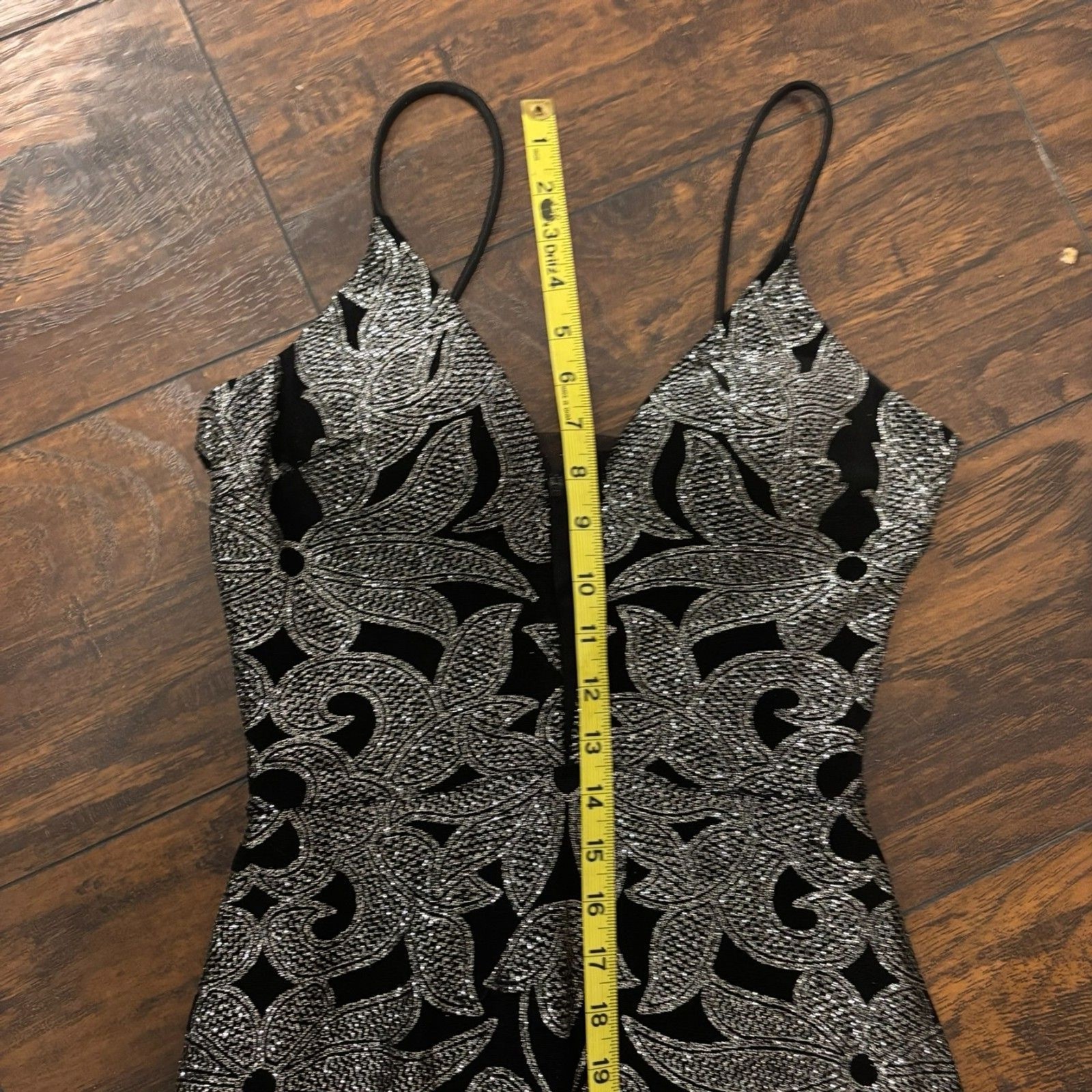 B&A by Betsy & Adam Sparkly Silver and Black Formal Baroque Evening Gown Dress