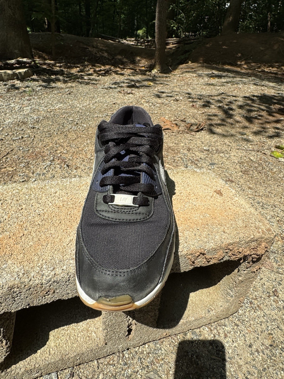 Nike Air Max 90 – Men’s Size 9.5 With navy/black Color. Tons Of Tread Left!