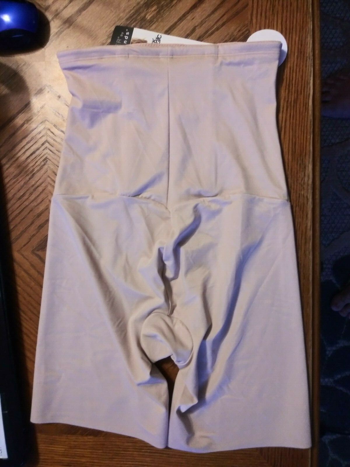 Slim Shaper by Miracle Brands Size Small Dress Size (4-6) Back Magic 118