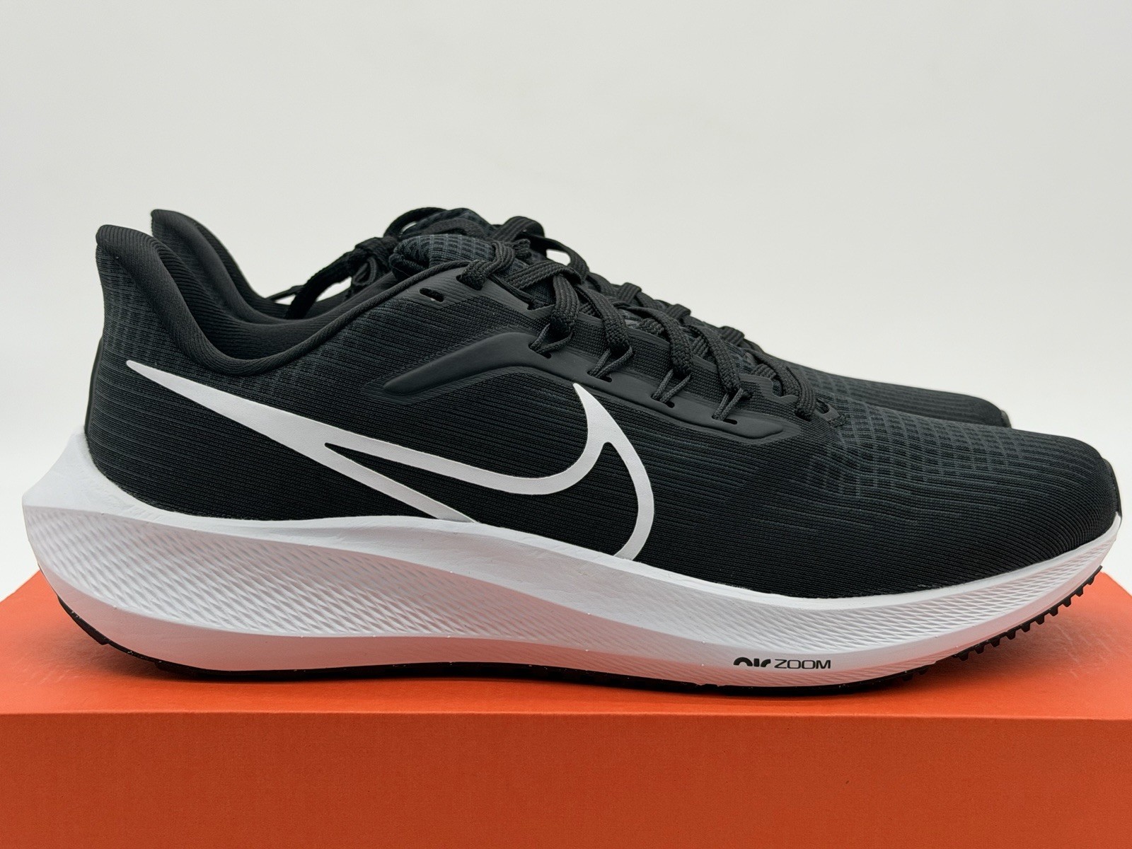 ($130 Retail) Men’s Size 9 – Nike Air Zoom Pegasus 39 Black Grey DH4071-001