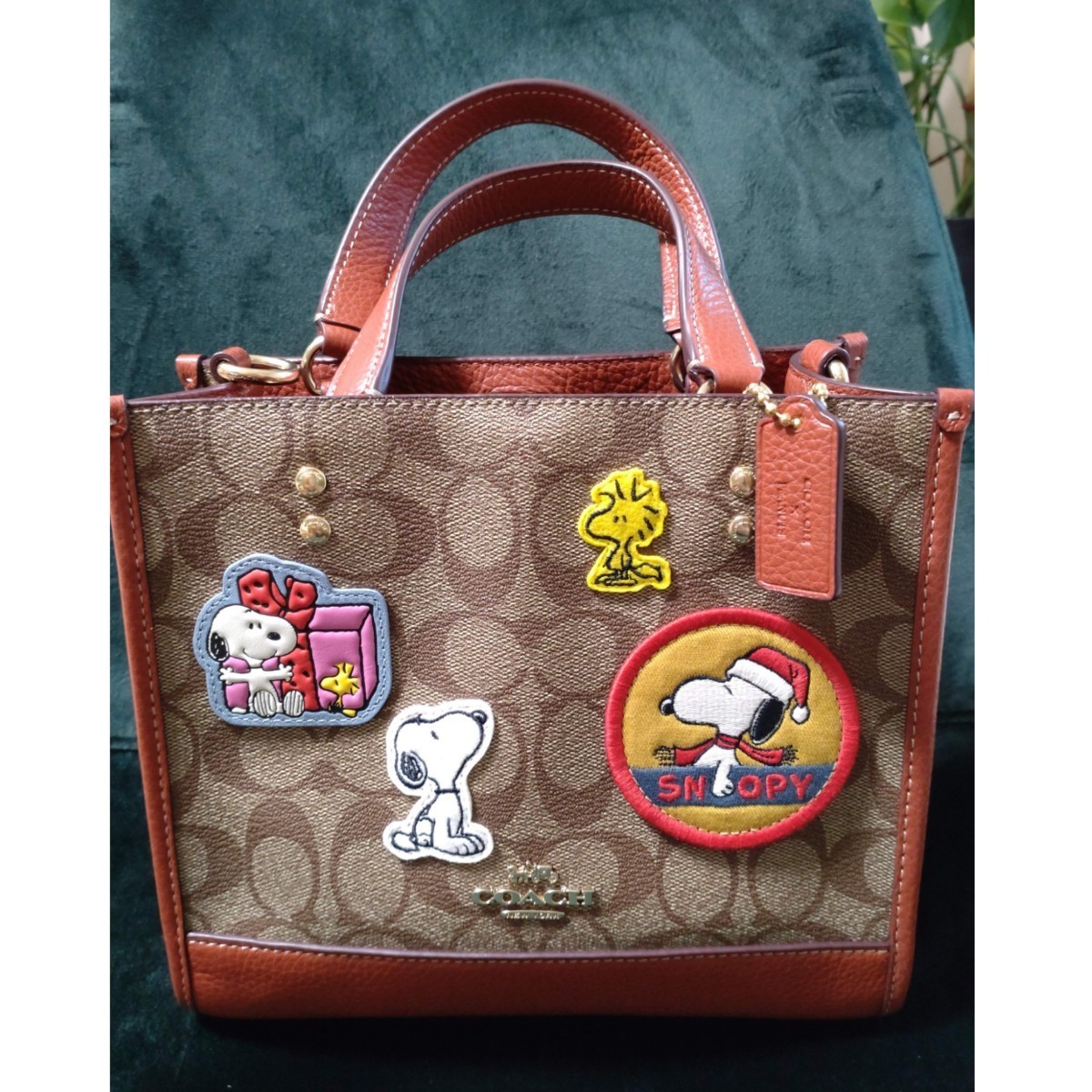 COACH Peanuts Collaboration Snoopy Tote Bag 2Way Handbag Patchwork