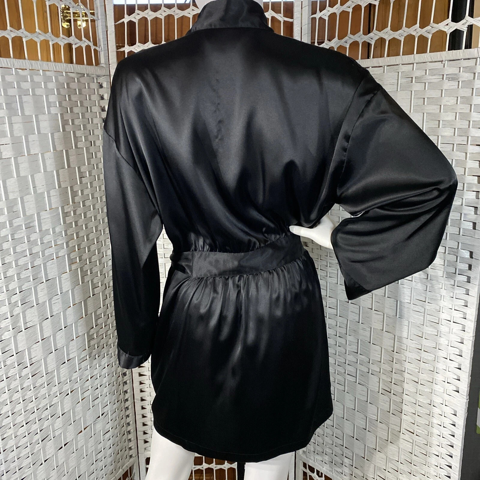 Victoria’s Secret Y2K Black Satin Kimono Robe One Size Pockets Pink Label Goth