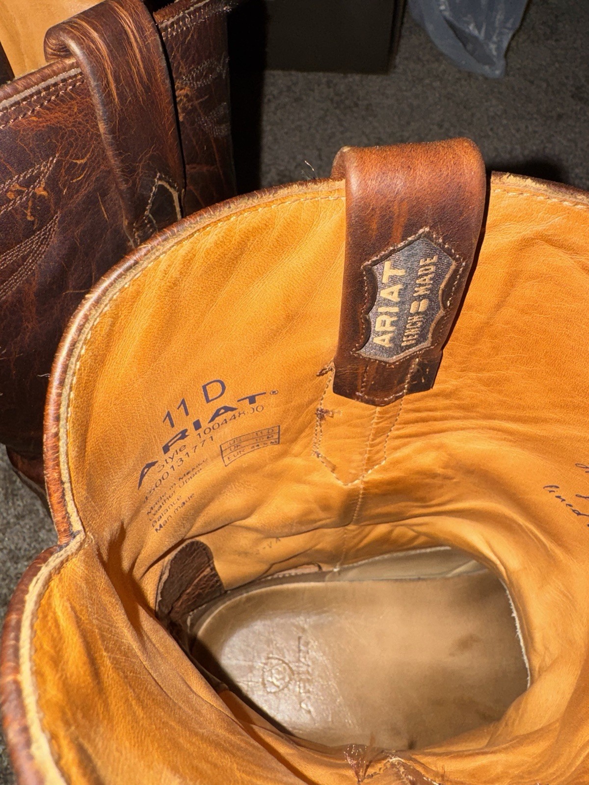 These Are The Ariat Bench Made Clantons Boots 11d Bison Cowboy Boot Roper Heel