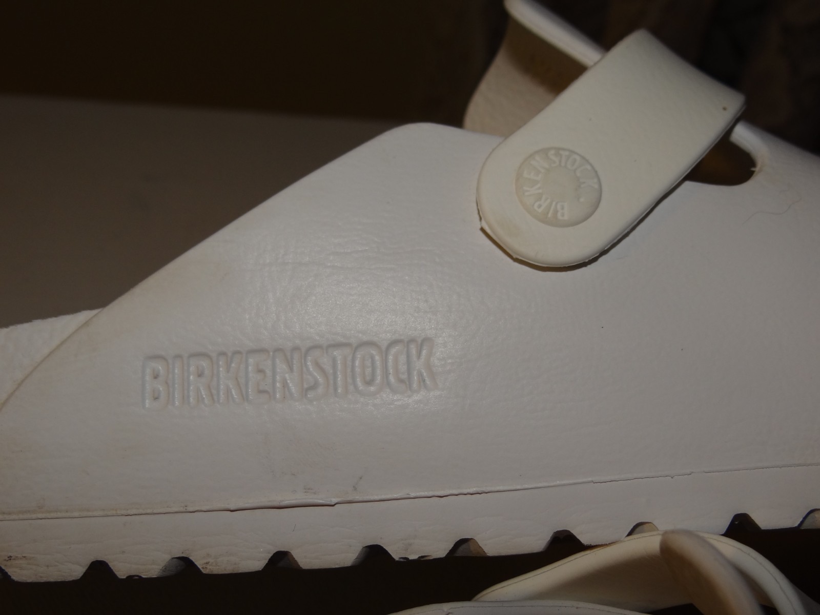 Birkenstock Boston Essentials White EVA Unisex Clogs Sz 39 M 6 L 8 gently worn