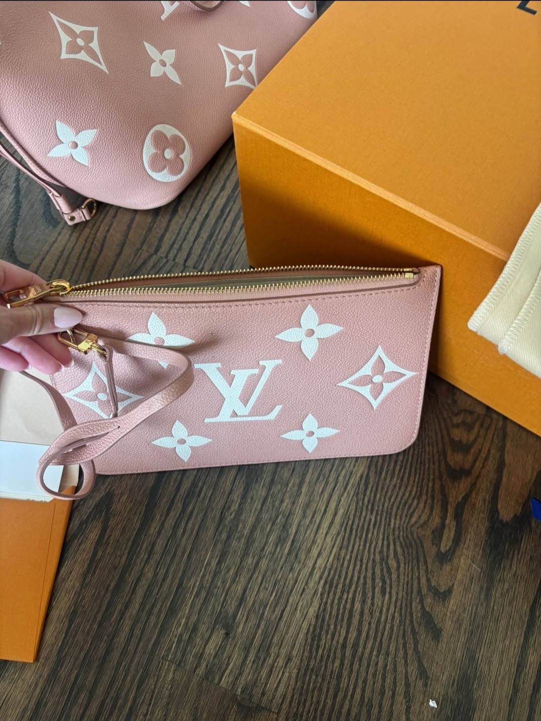 Louis Vuitton Neverfull MM Pink Empreinte Monogram Tote w/ Pouch Gold Hardware
