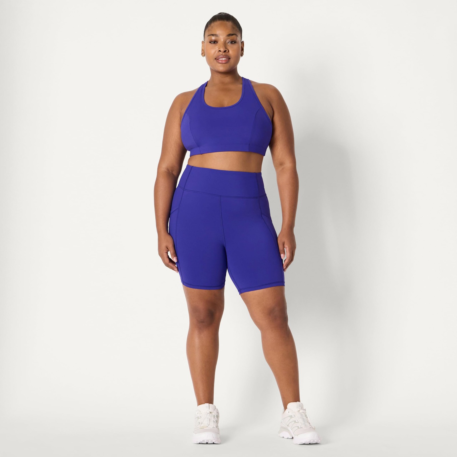 Amazon Essentials Women’s Active Total Train High Waist 7″ Medium, Royal Blue