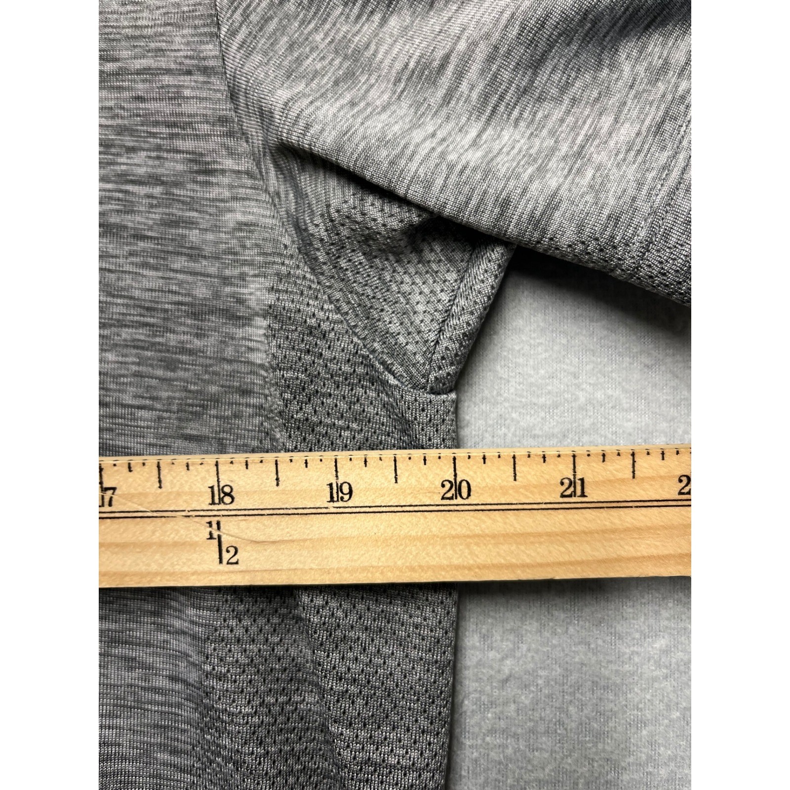 Uniqlo Dry EX Gray Performance Polo Shirt Size L Athletic Golf NWOT