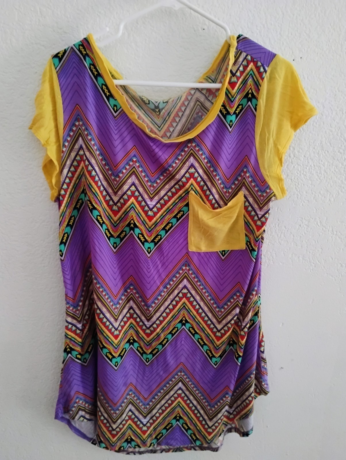 Purple Yellow Chevron Scoop Neck Cap Sleeve Pullover Top with Pocket