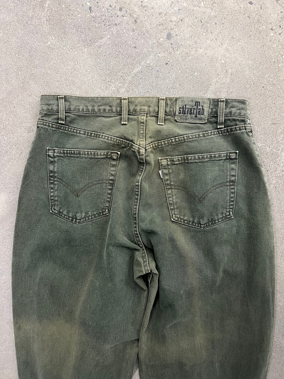 Vintage Levi’s SilverTab Baggy Jeans – 38”