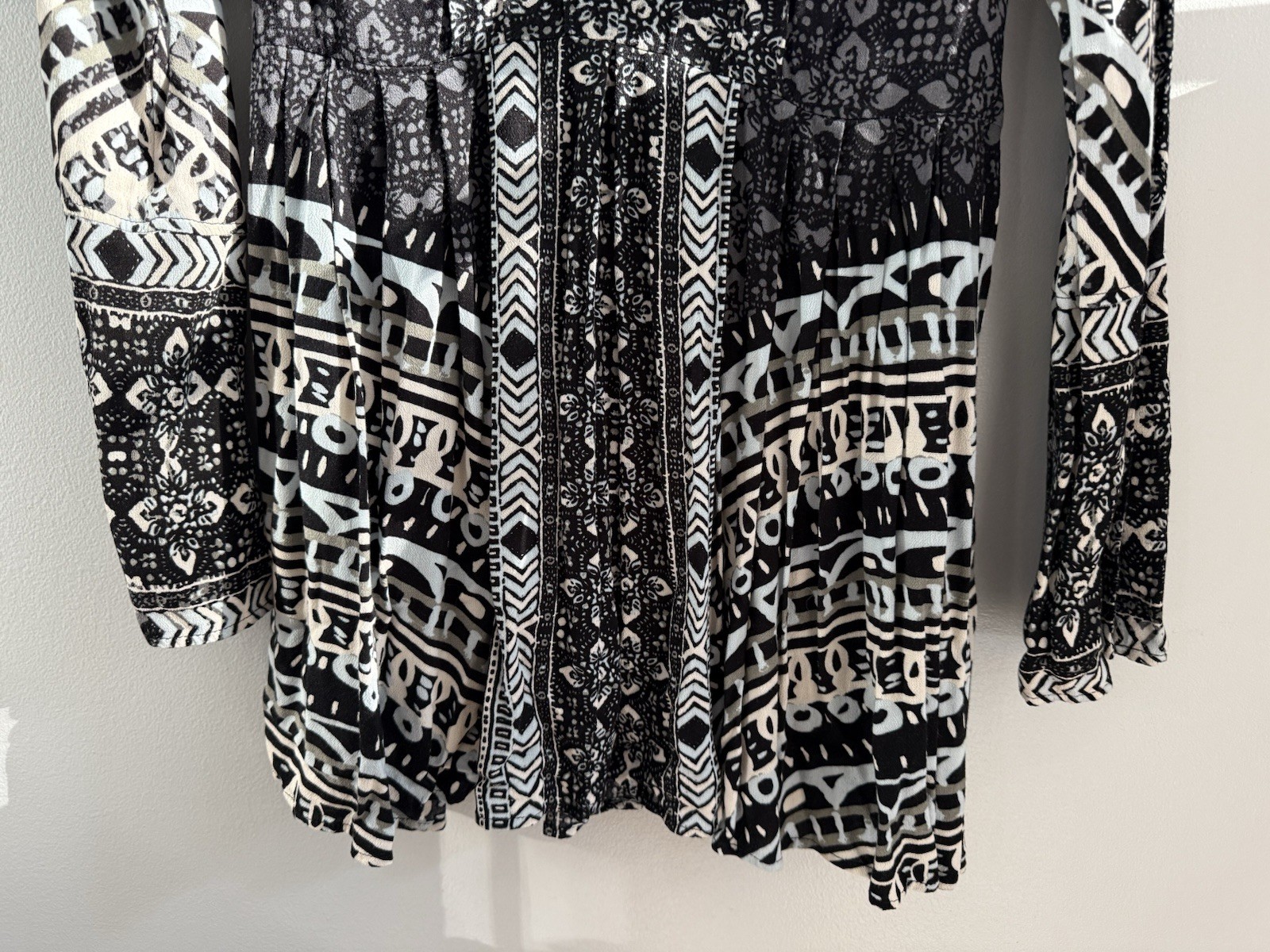 Free People Tegan Border Print Mini Dress Women’s 6 Swing Keyhole Boho Pockets
