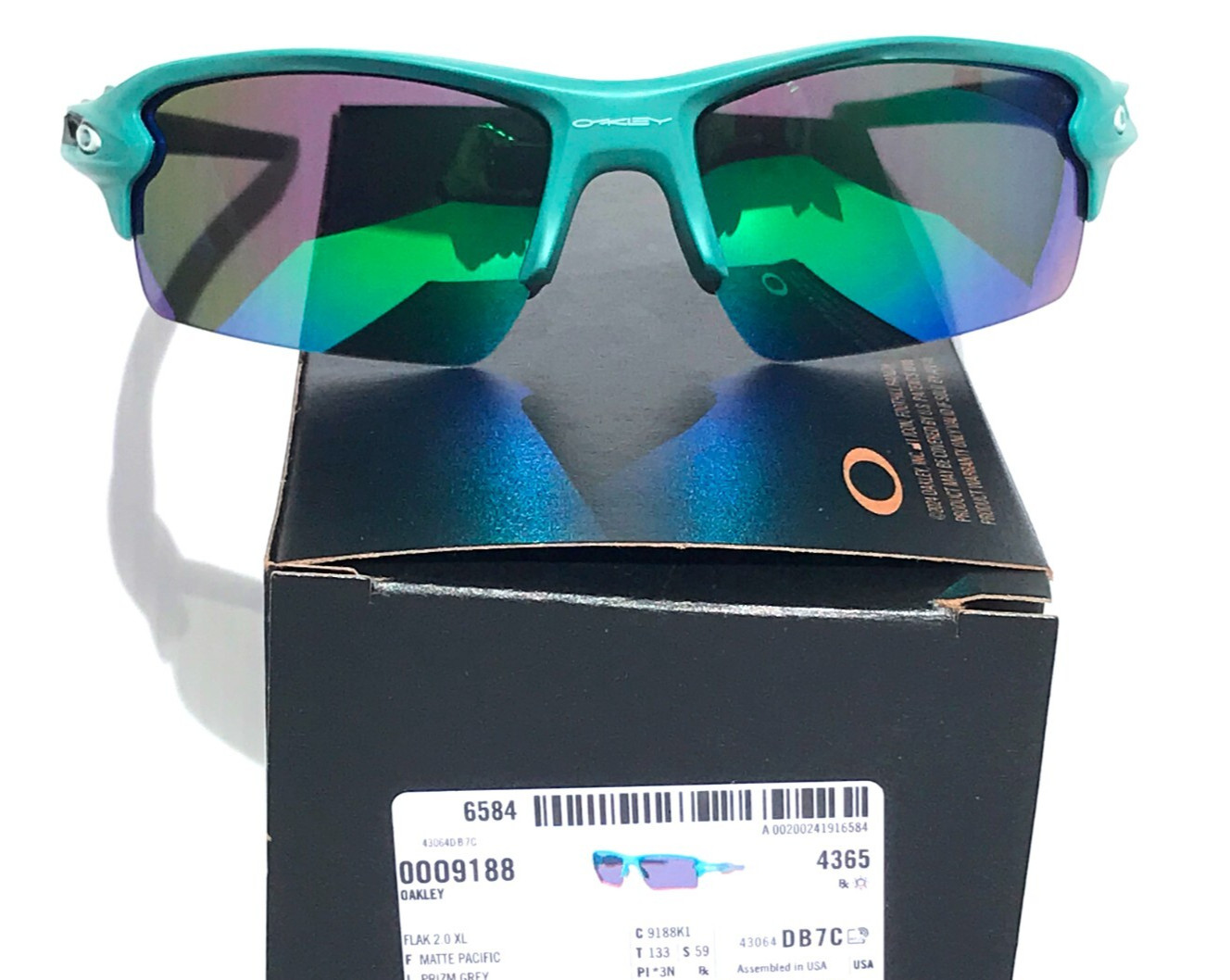 NEW Oakley FLAK 2.0 Matte Pacific Green POLARIZED Galaxy Jade Sunglass 9188