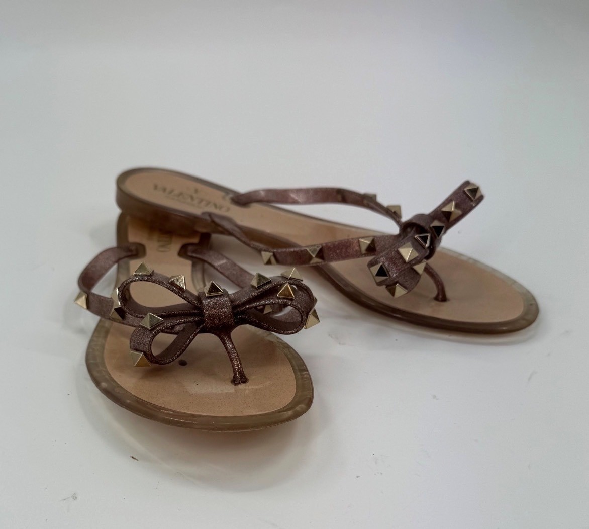 Valentino Garavani Rockstud Bow Jelly Thong Sandals Brown Size 39 US 8.5 Italy