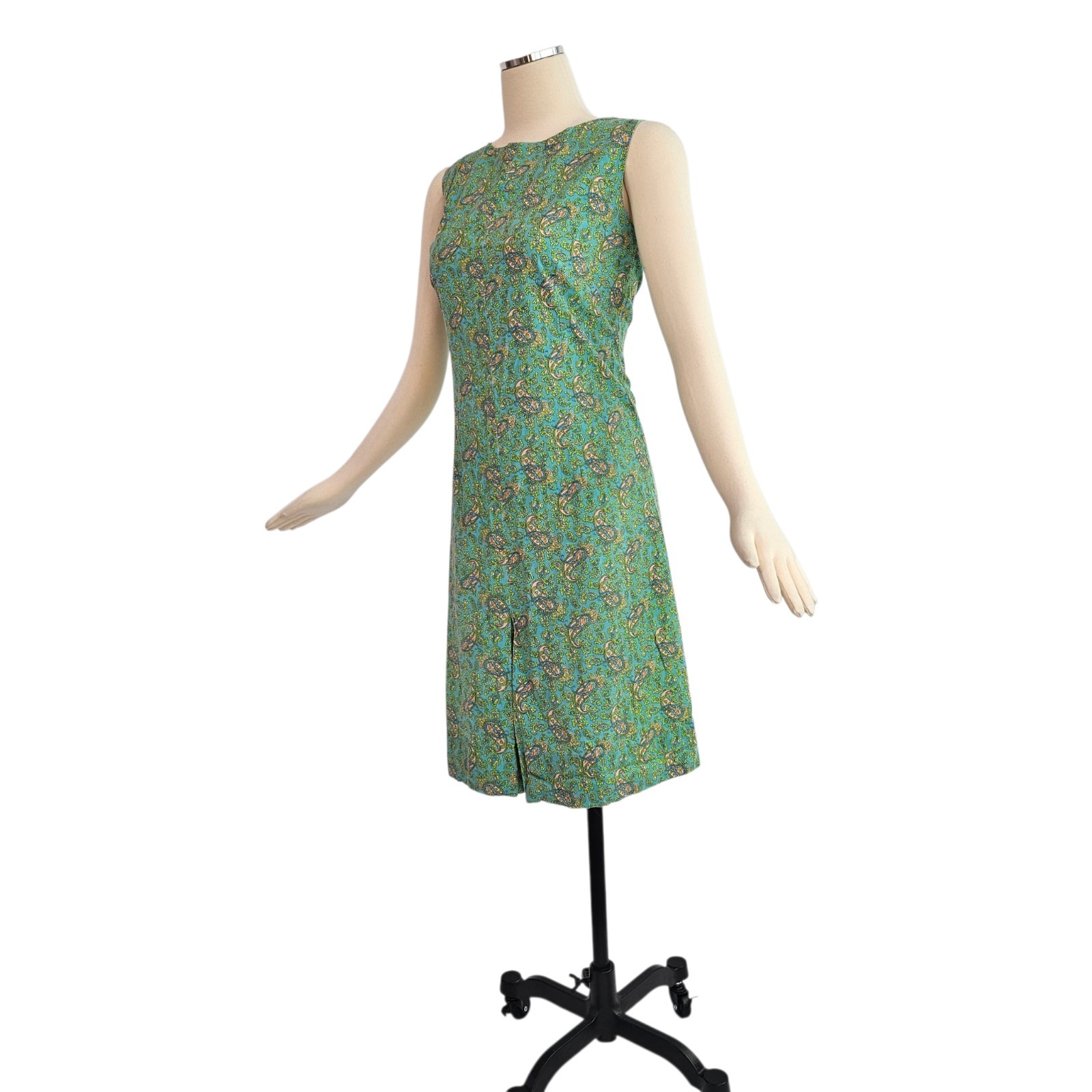Vintage 1960’s Dress Housedress Shift Blue Green Pink Paisley Sleeveless Retro