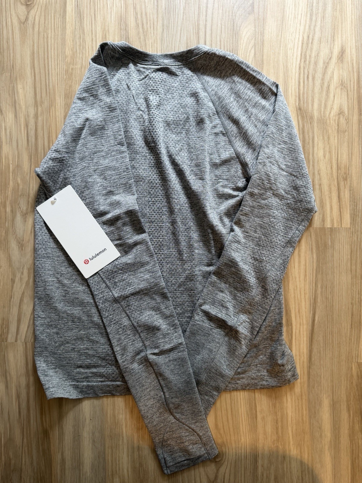 Lululemon Swiftly Tech 2.0 Long Sleeve Shirt, Size 6, Race Length NEW WITH TAGS