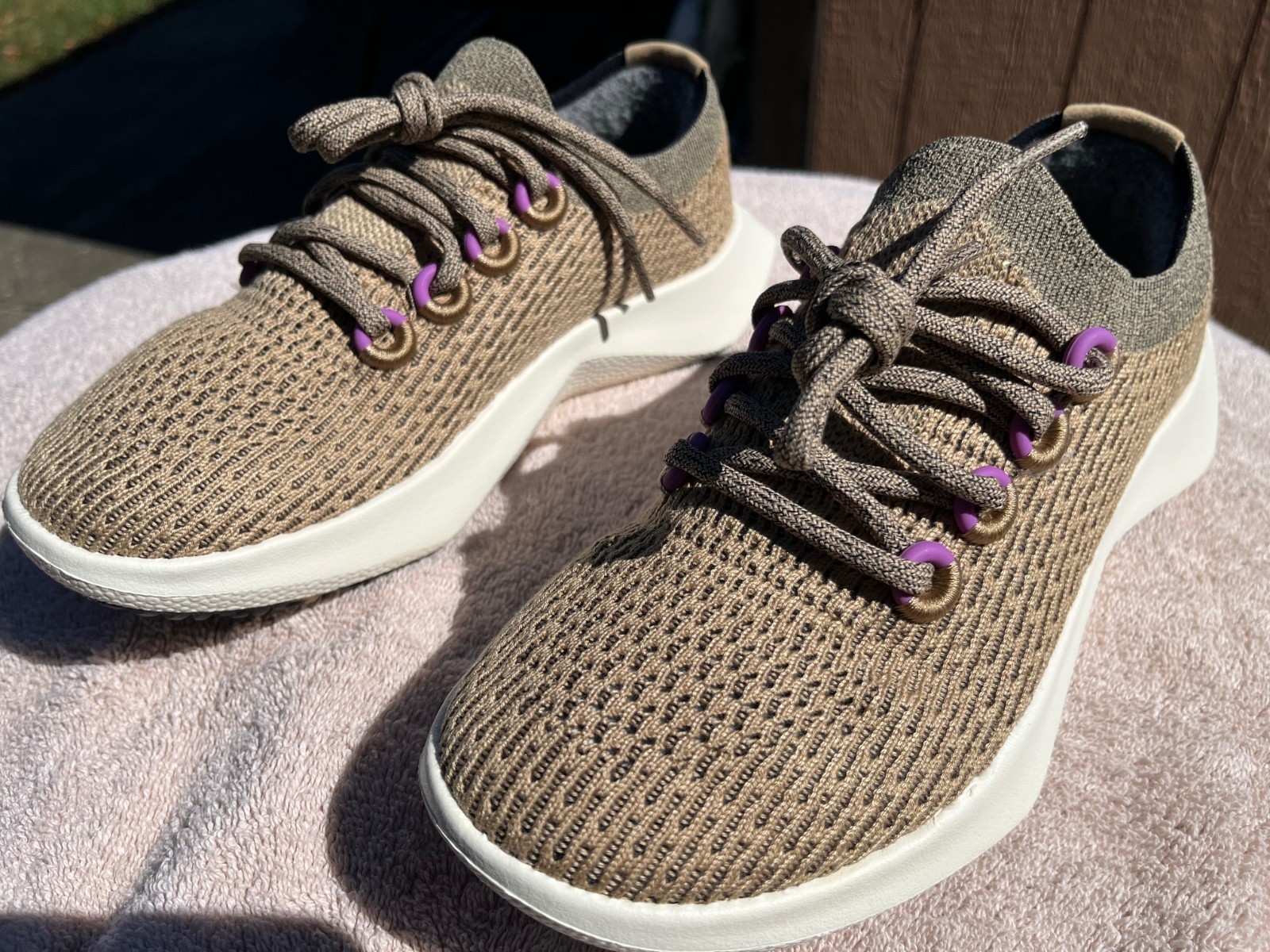 Allbirds Tree Dasher Women size 7, Hazy Beige Athletic Sneakers , New w/o Box