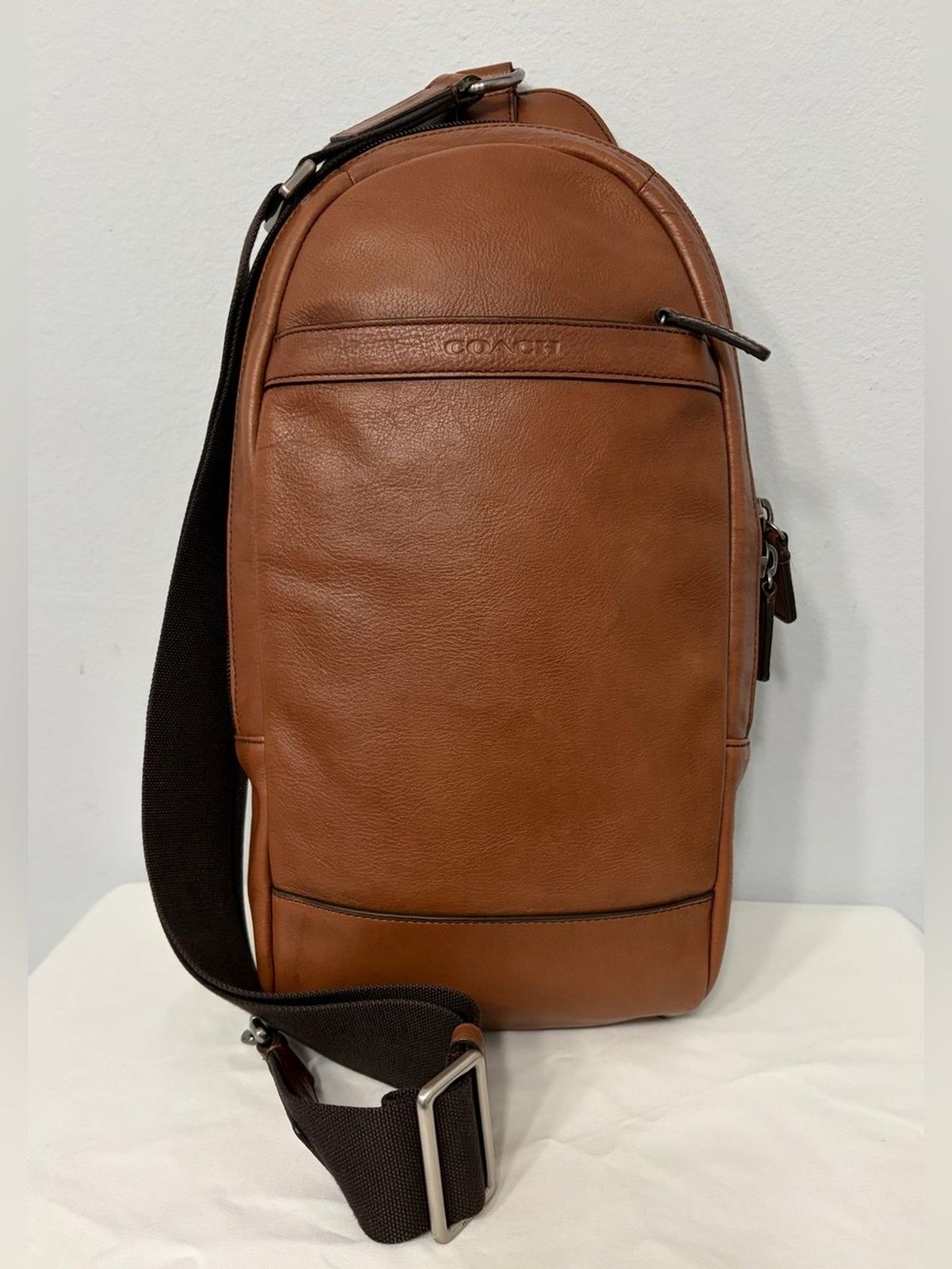 Coach Camden Leather Sling Pack (#F71344) in Tan Smoothed Leather w/ Black Strap