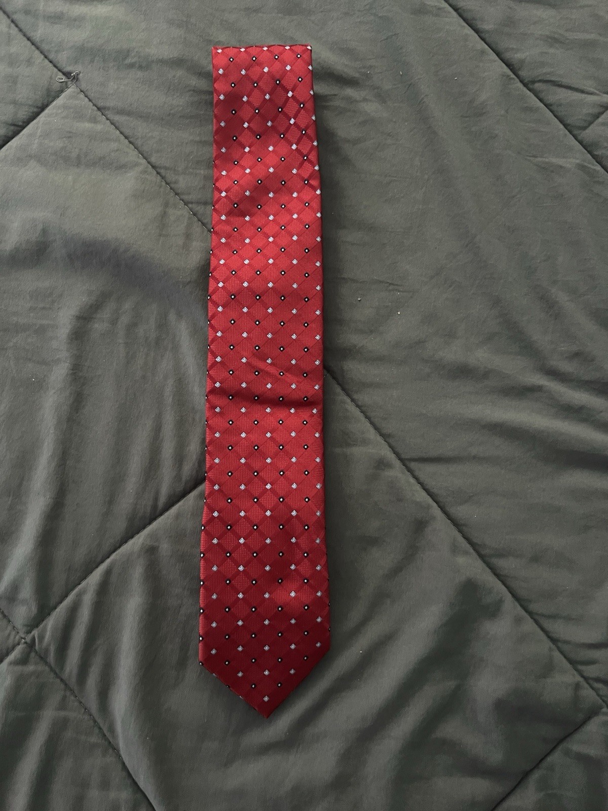 Red Geometric Pattern Necktie